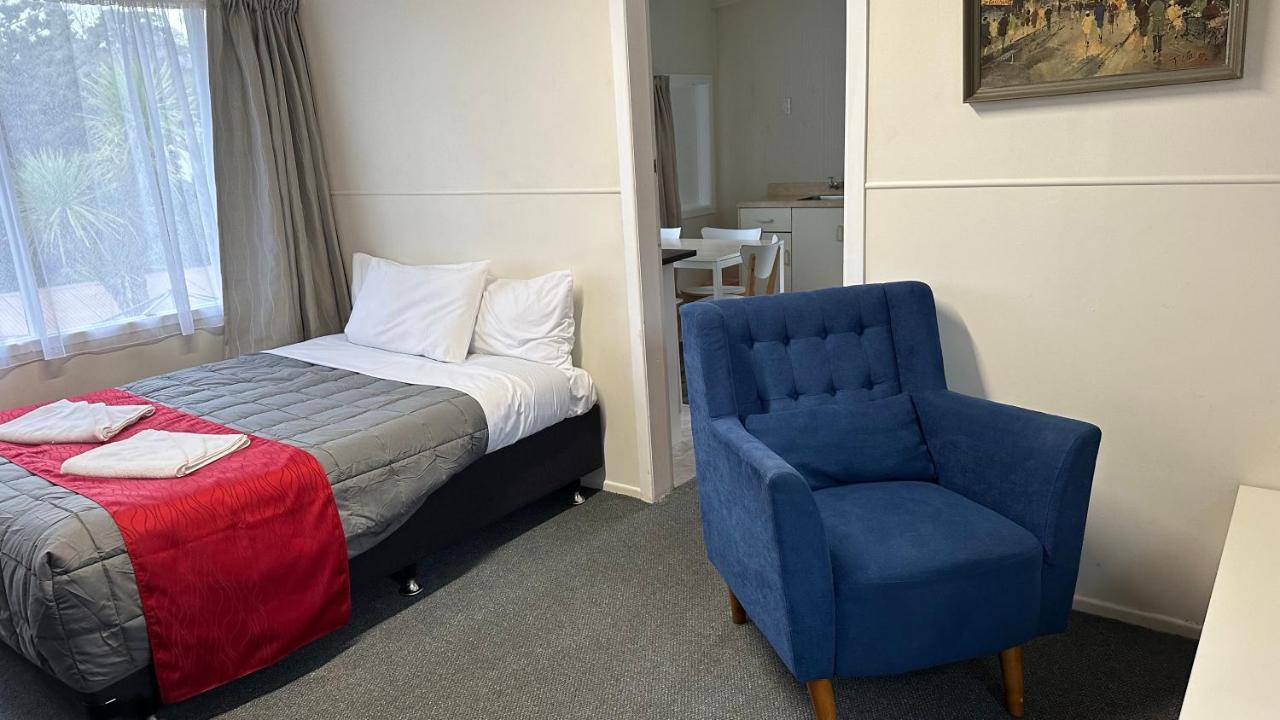 Touchwood Motor Inn & Inner City Camping Ground Auckland Exterior photo