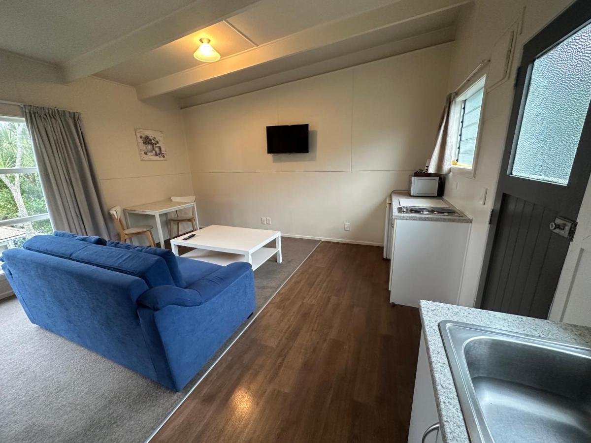 Touchwood Motor Inn & Inner City Camping Ground Auckland Exterior photo